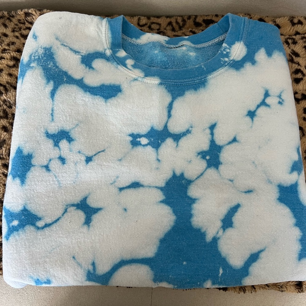 Urban Outfitters Blue Tie Dye Oversized Crewneck